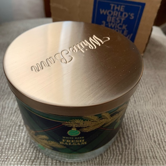NWT Bath & Body Works 3-Wick Candle Fresh Balsam White Barn - Picture 4 of 9